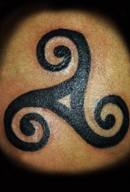 凯尔特三位一体符号纹身图案