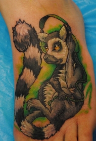 脚背彩色卡通动物纹身图案