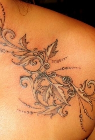 背部奇妙的藤蔓黑白纹身图案