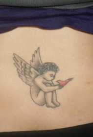 背部与小鸟说话的小天使纹身图案