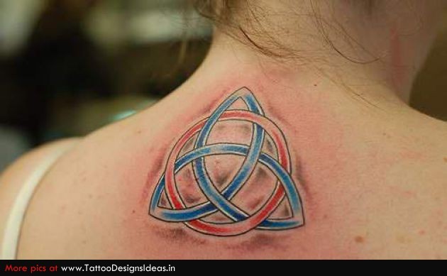 背部凯尔特风格五彩结纹身图案