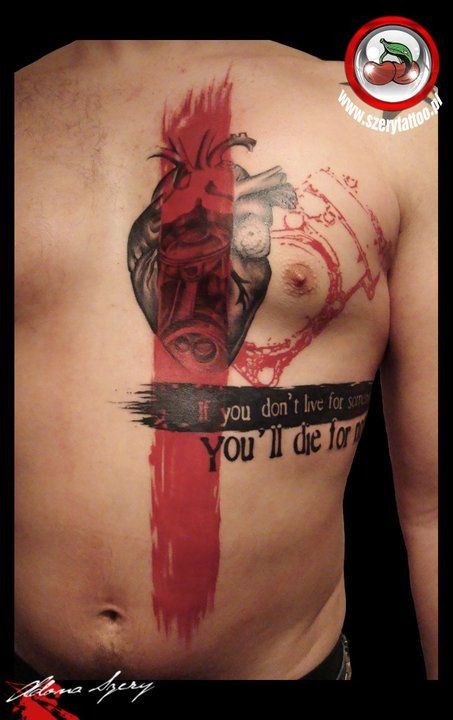 胸部彩色人体心脏字母纹身图案