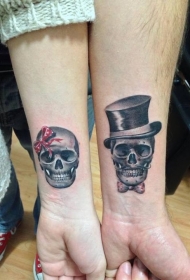 手臂情侣骷髅头纹身图案