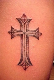 几何十字架纹身图案