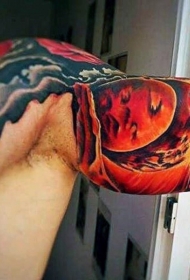 男性肩部彩色空间纹身图案