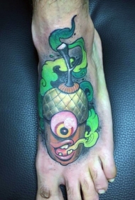 脚背可爱的卡通怪物橡子纹身图案