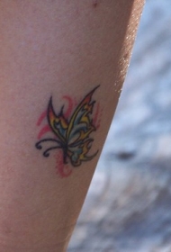 小彩蝴蝶纹身图案