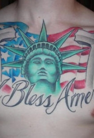 胸部彩色上帝保佑美国超级爱国纹身