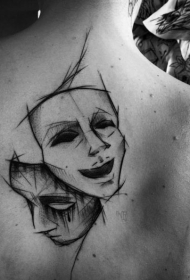 背部黑色素描风格悲伤和快乐的面具纹身图案