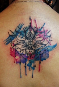 背部水彩莲花点刺纹身图案