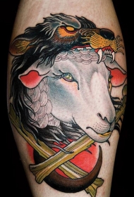 腿部彩色山羊头纹身图案