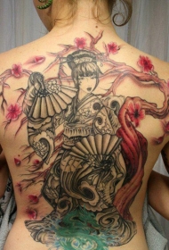 背部黑色和红色的树艺妓纹身图案