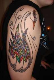 美丽的天鹅七彩手臂纹身图案