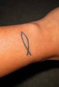 手臂耶稣简约黑色符号纹身图案