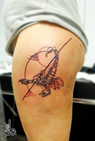 腿部彩色简约大蝎子纹身图案