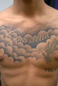 胸部天空云朵白鸽字母纹身图案