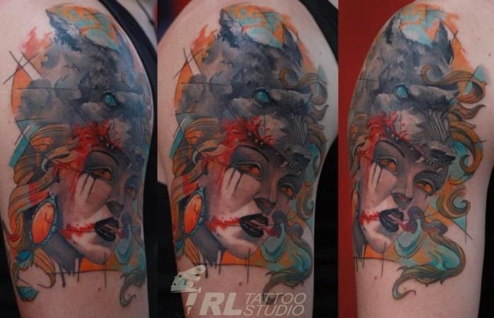 肩部水彩风格神秘女人肖像纹身图案