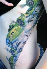 女性腰侧彩色二战轰炸机纹身图案
