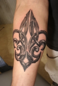 手臂黑灰逼真的鸢尾纹身图案