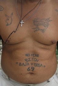 黑白简约英文字母纹身图案