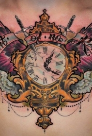 胸部多彩的复古钟表翅膀纹图案