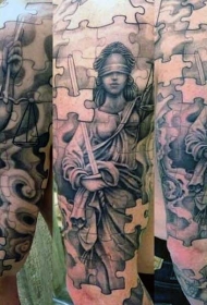 手臂好看的拼图风格黑色正义雕像纹身图案