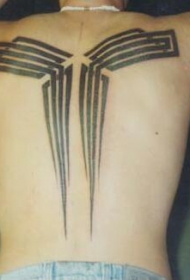 背部黑色的落落直线纹身图案