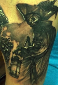 手臂奇特的幻想海盗纹身图案