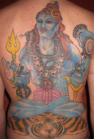 背部蓝色印度神像与老虎纹身图案