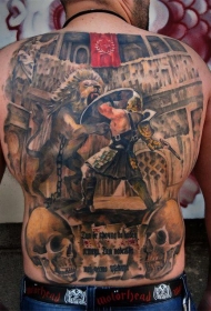 背部勇士和狮子战斗在竞技场纹身图案