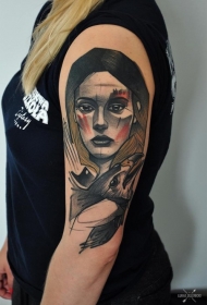 old school彩色女人脸与鹰纹身图案