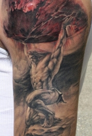 大臂有力量的巨人纹身图案