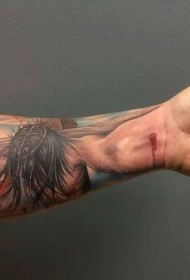 基督教主题彩色耶稣十字架纹身图案