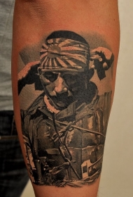 手臂现实主义风格的彩色日本神风武士纹身