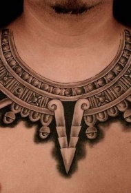 胸部阿兹特克项链图腾纹身图案