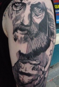 大臂雕刻风格黑色线条老人脸与老鼠纹身图案