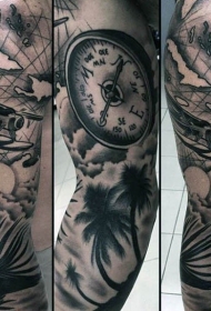 难以置信的黑灰海平面与南针和棕榈树纹身图案