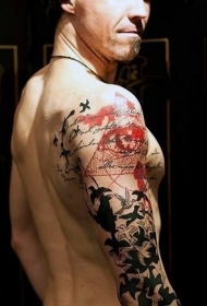 花臂金字塔鸟类纹身图案