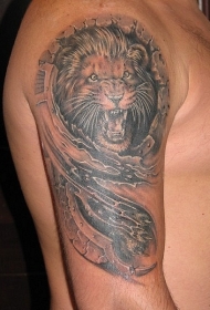 狮子和皮肤撕裂手臂纹身图案
