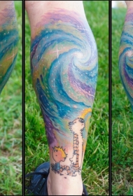 腿部彩色漩涡星空和卡通男孩与老虎纹身图案