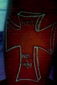 墓碑十字架荧光纹身图案