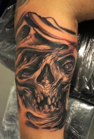 手臂逼真痛苦怪兽骷髅头纹身图案