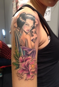 肩部彩色日本艺妓纹身图案缩略频道推荐图