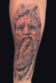 手臂有趣的黑灰雕像与兔子耳朵图案