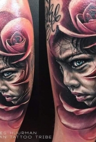 腿部全新学校风格彩色儿童肖像纹身图案