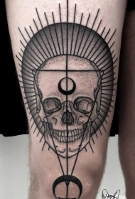 大腿点刺风格黑色骷髅与月亮纹身图案