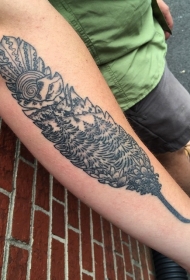 小臂独特的羽毛内风景高山森林纹身图案