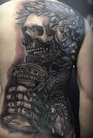 背部非常华丽的骷髅与珠宝沙漏纹身图案