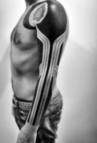 男性手臂大规模设计部落纹身图案