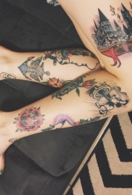 腿部彩色哈利·波特电影学校纹身